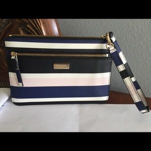 NWOT Kate spade wristlet